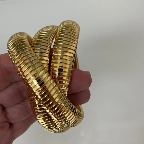 Chunky Tubogas Cobra Stretch Bracelet Gold Tone Triple Strand Serpenti NWOT - Picture 3 of 6
